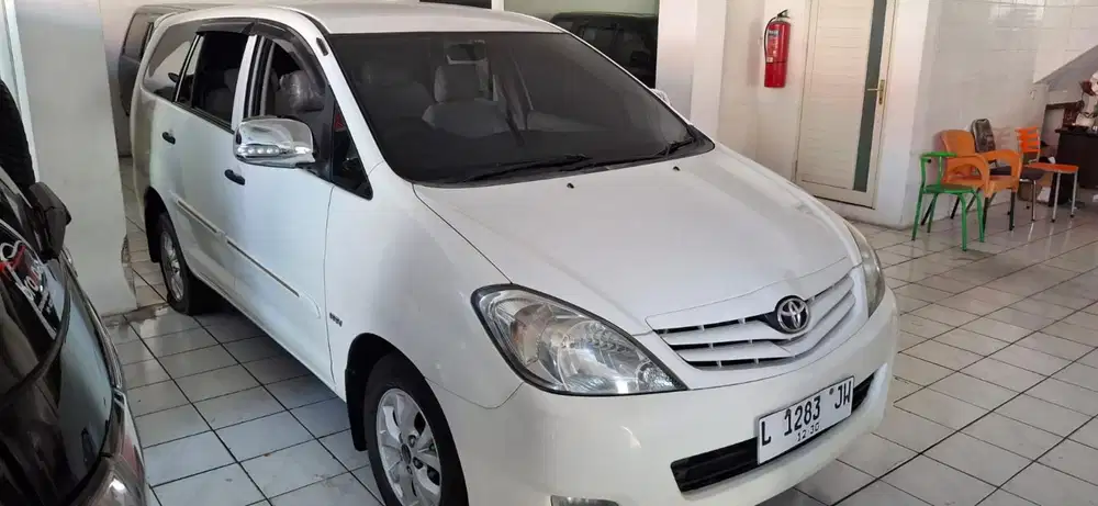 Kijang INNOVA 2010 Manual L tgn1 Orisinil Istimewa Banget