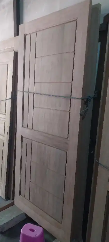 Pintu kusen bengkirai