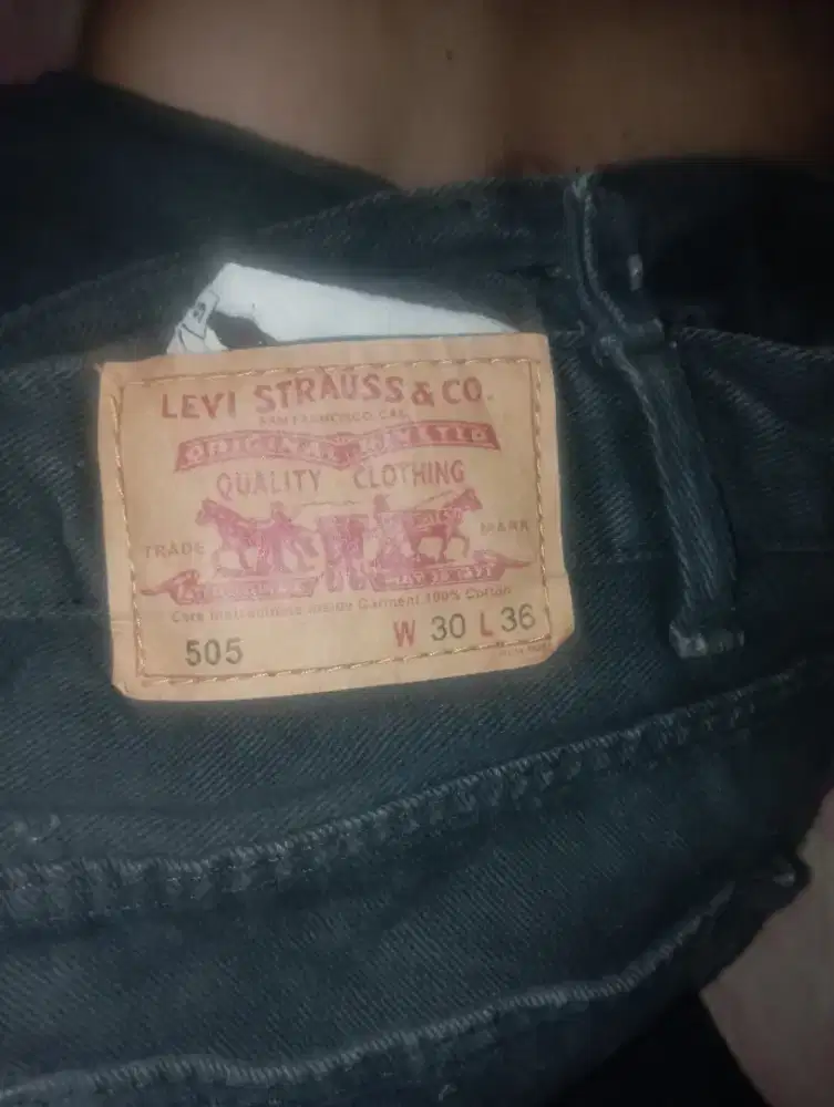 Jual celana Levis 505 W 30 L 36