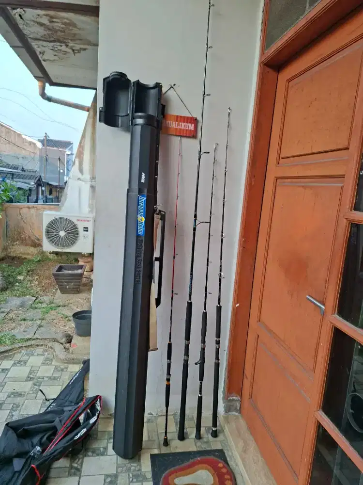 Alat pancing ikan merk shimano