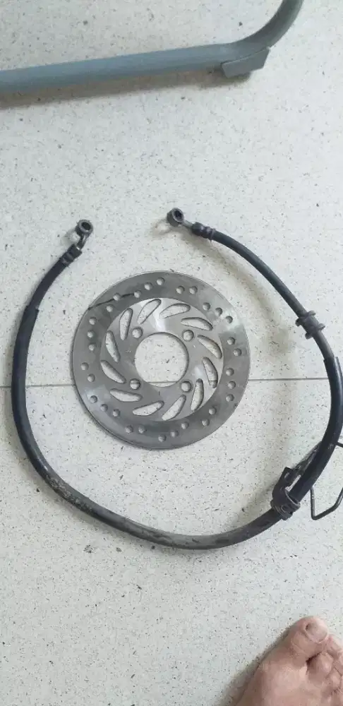Piringan depan sm selang rem dpn honda beat