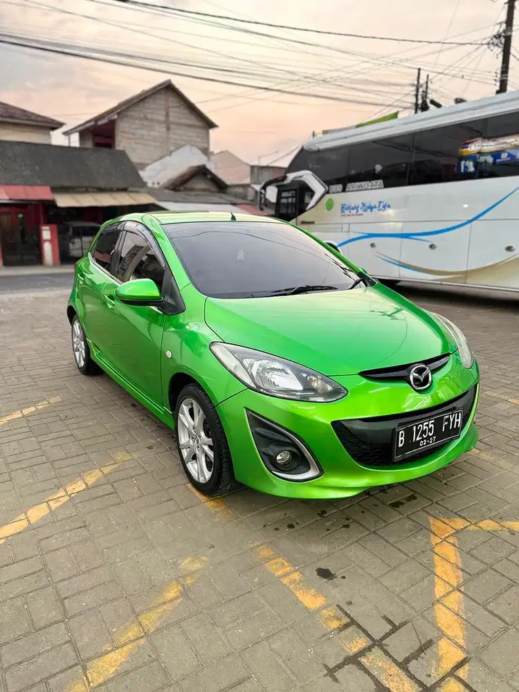 MAZDA 2010 R AT