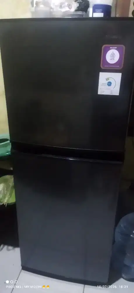 2 pintu Sharp mulus