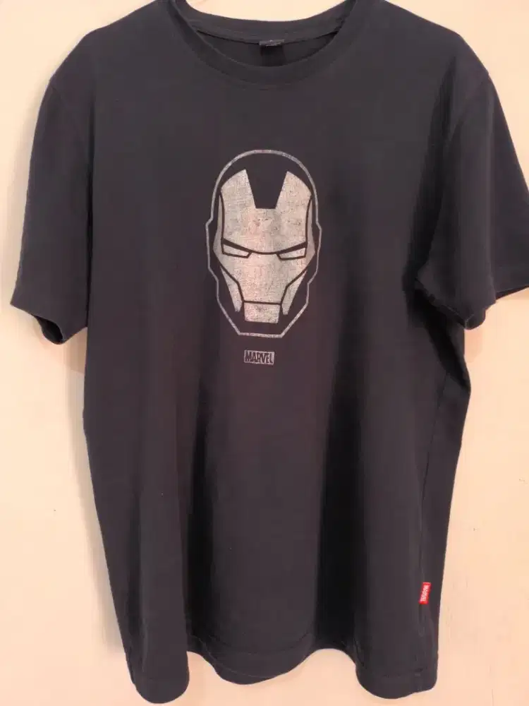 Ironman marvel masih bagus kaos film tdk h&m jordan new era uniqlo cdg