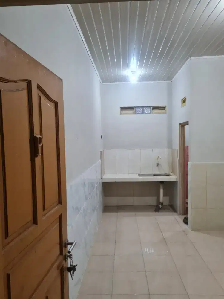 Kontrakan, Petakan, Legok Permai,Ac,dekat  Sumarecon, BSD, Lippo