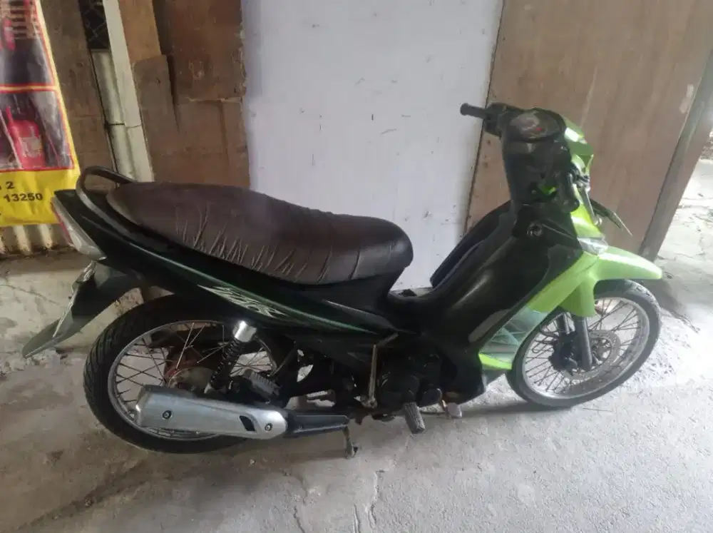 Vega ZR hijau 2012