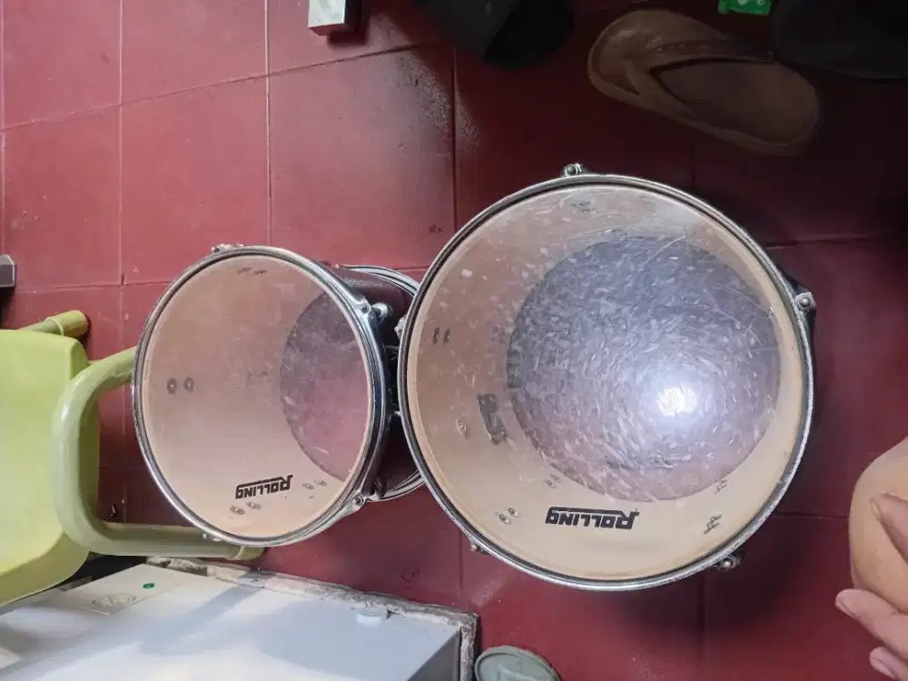 Drum tom rolling