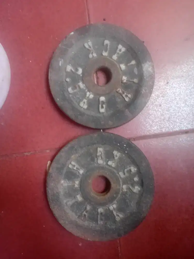 Plat barbel besi 5kg