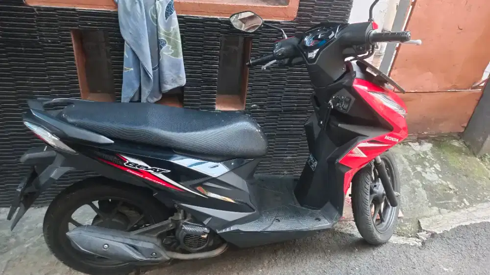 DIJUAL CEPAT HONDA BEAT 2021 99% orisinil