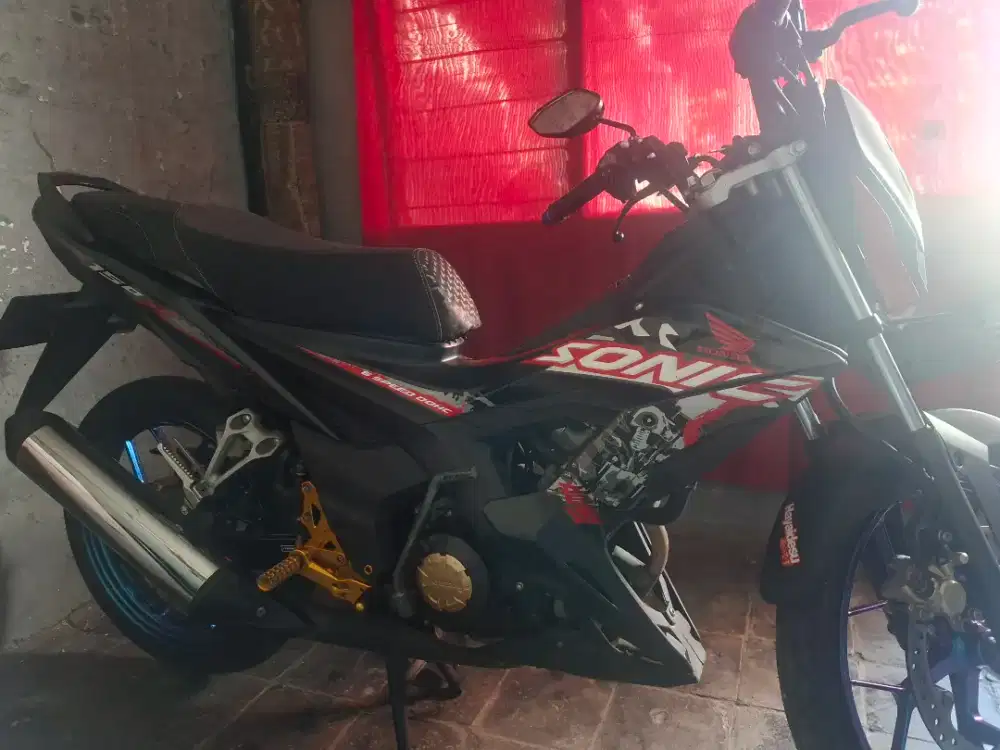 Honda sonic 150 r tahun 2021