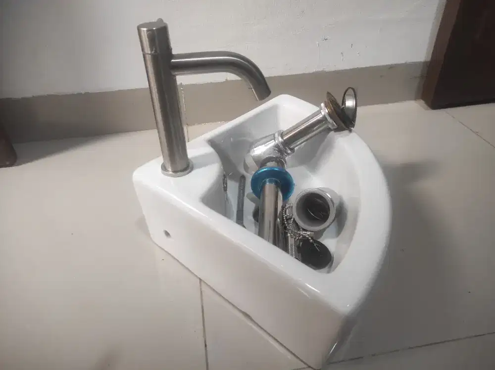 2 unit Wastafel cuci tangan