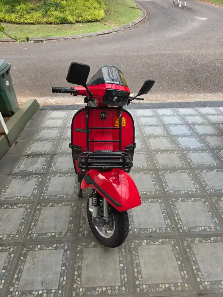 Vespa Excel 200