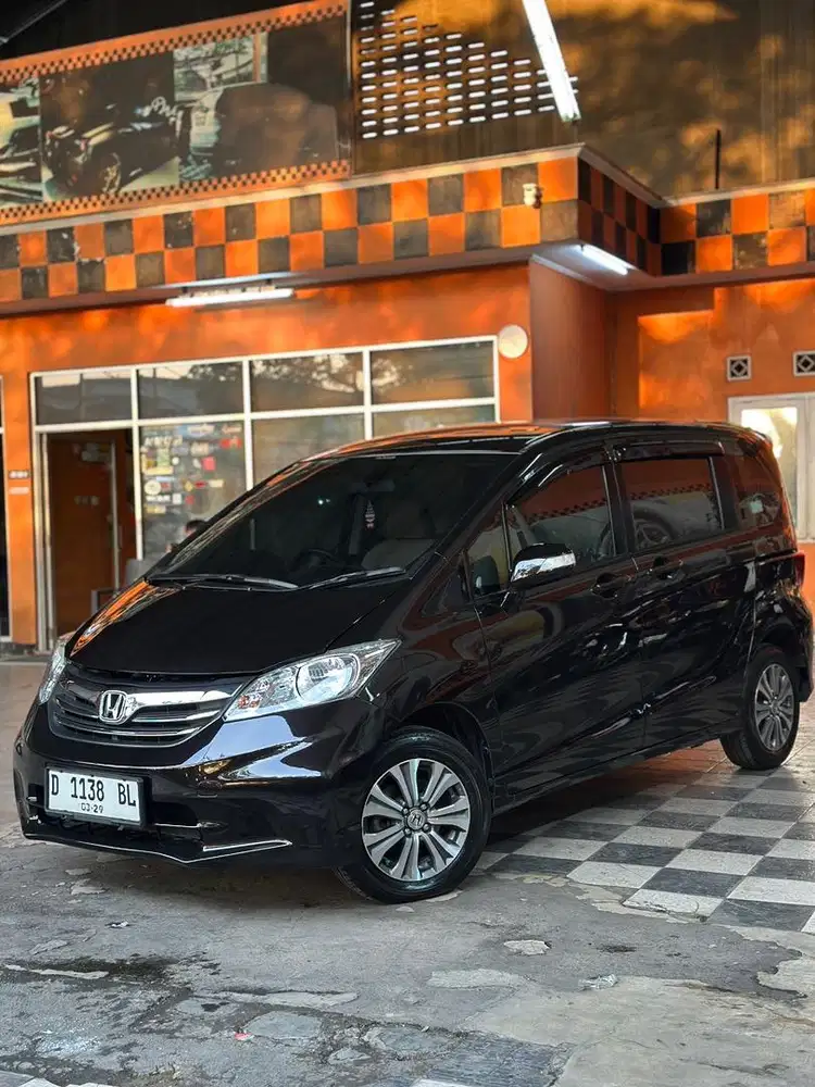 Honda Freed E PSD 2013 Mulus Istimewa