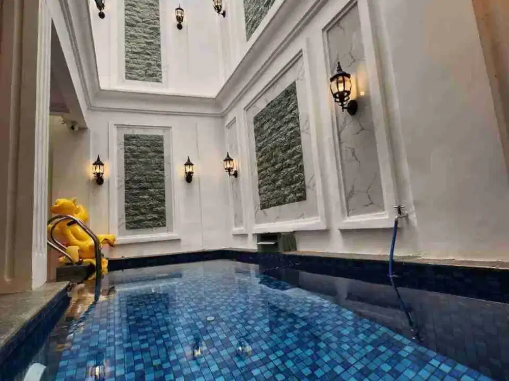 Rumah Mewah di Komplek Antapani Bandung