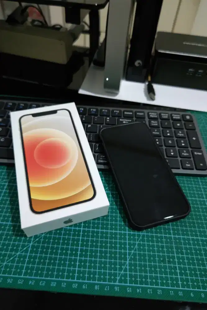 Iphone 12 128gb ex Ibox like new