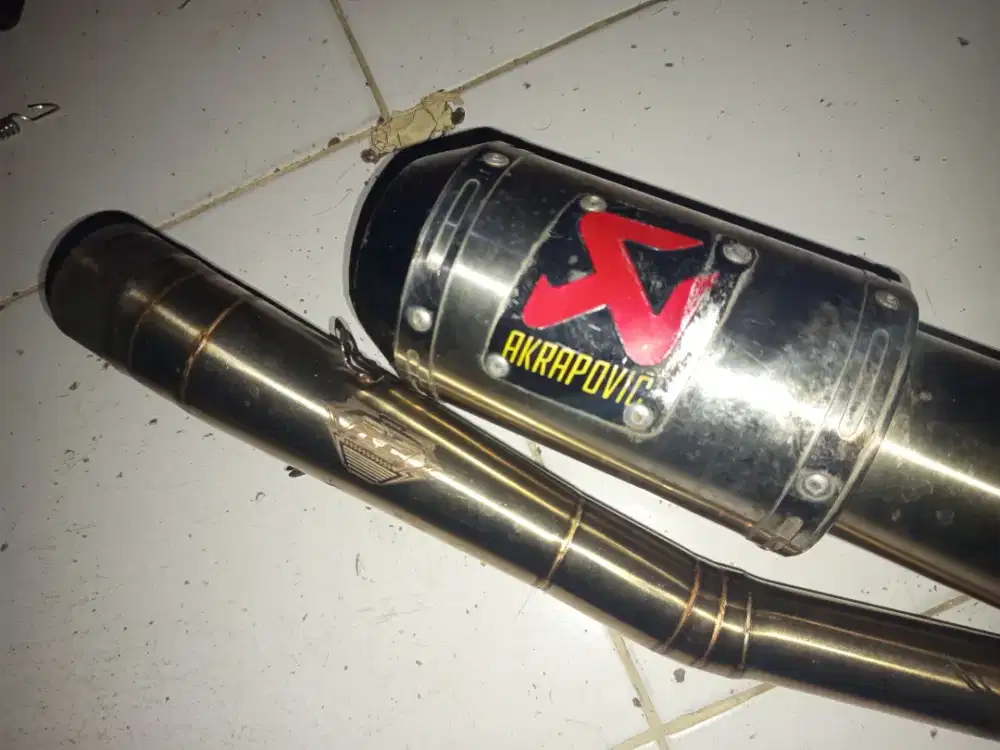 Knalpot Akrapovic