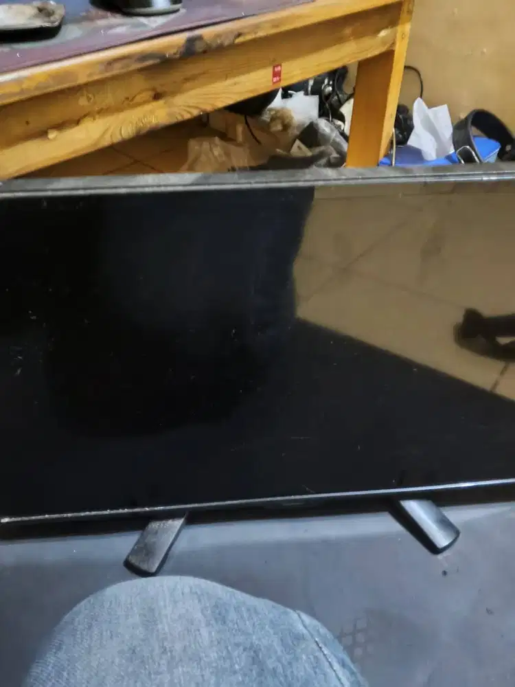 SHARP AQUOS 24 INCH