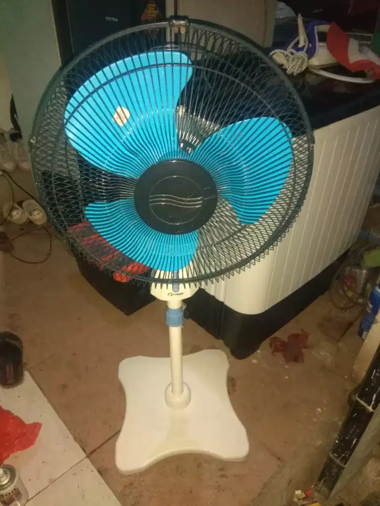Kipas angin stand fan 16 inch cosmos normal siap pakai nego tipis