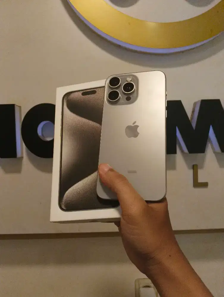 Jual Iphone 15 Promax 256Gb Mulus BH 87% Original Ex Ibox No Kendala