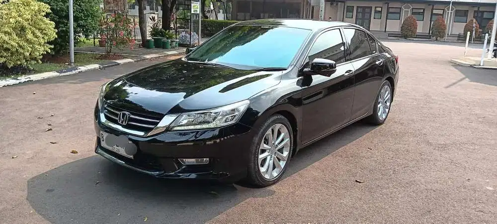 Honda Accord 2013 Bensin