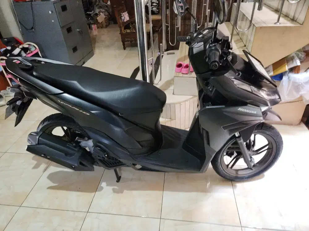 Vario 125 k2v keyless hitam doff 2025 gbm
