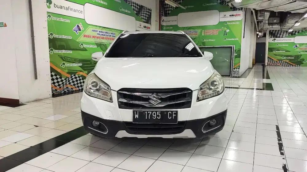 Suzuki SX4 S-Cross 1.5 Putih 2016 Matic / AT SUPER MURAH BOSS !!!