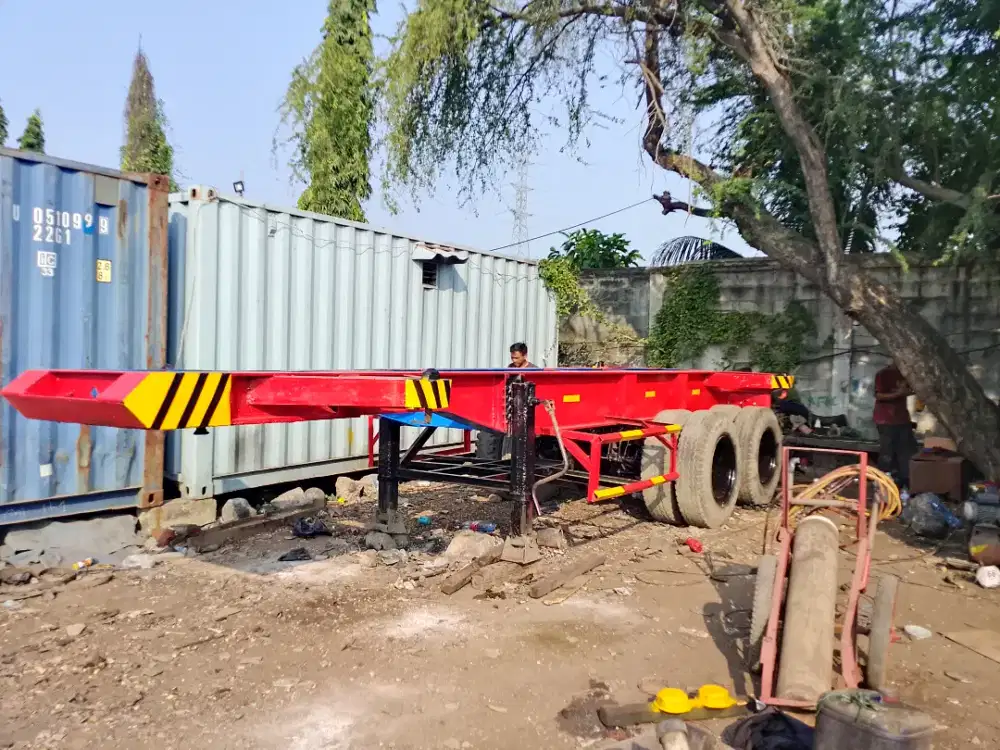 Dijual buntut trailer 20 feet