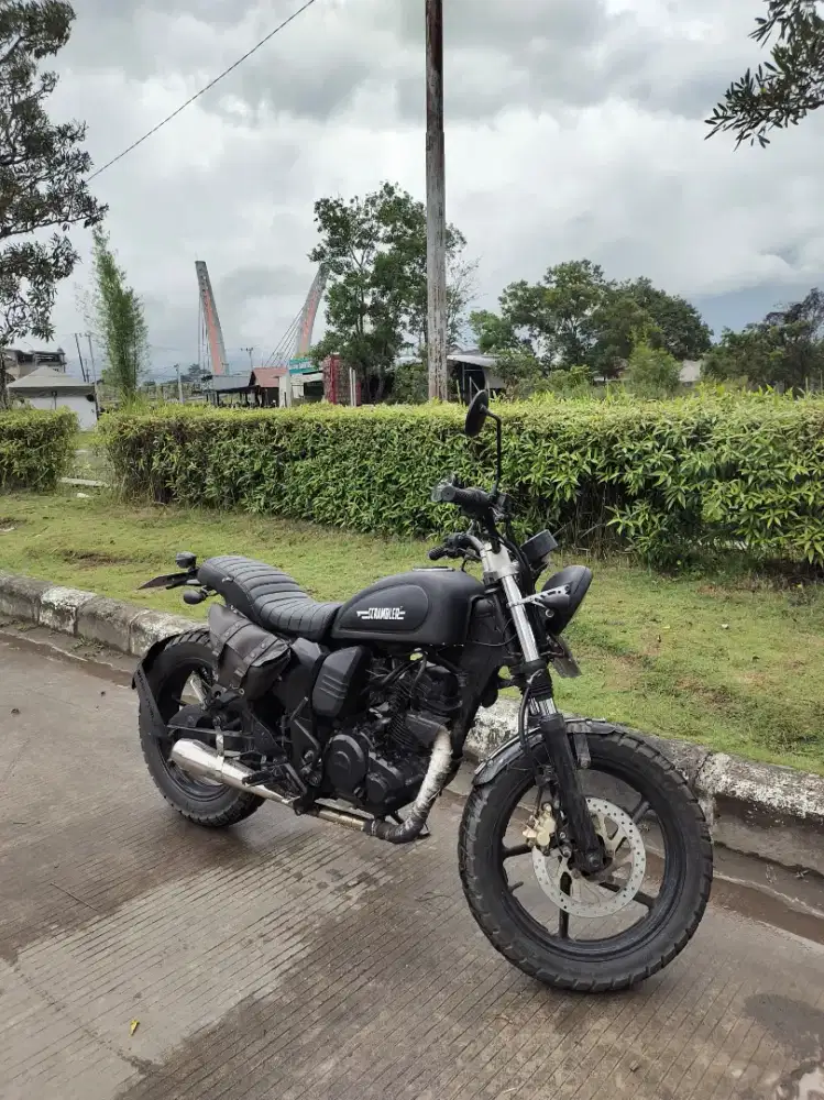 MOTOR CUSTOM SCRAMBLER