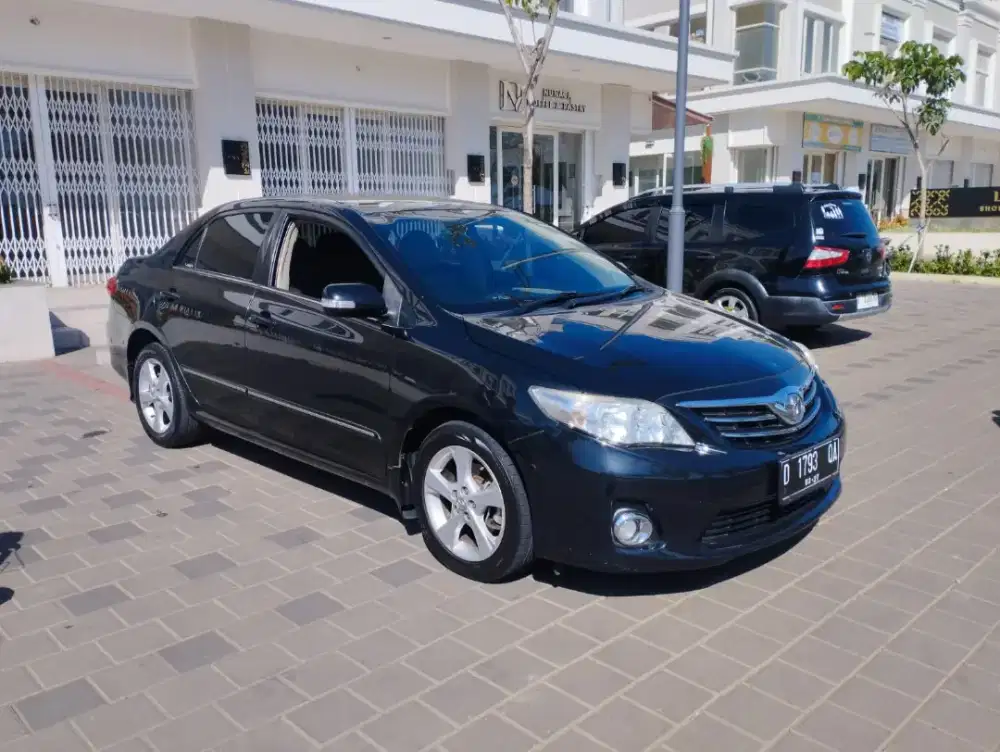 Altis G 1.8 Automatic 2011 Hitam