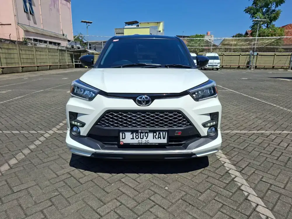 Raize 1.0 Turbo GR Sport CVT Two Tone 2025