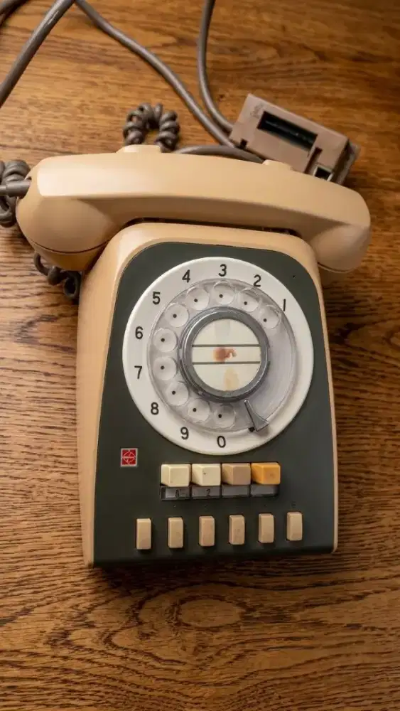 Telepon Putar Antik Pribadi 1970an