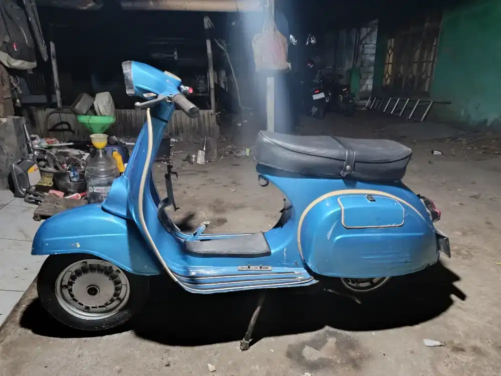 Vespa Super Tahun 77