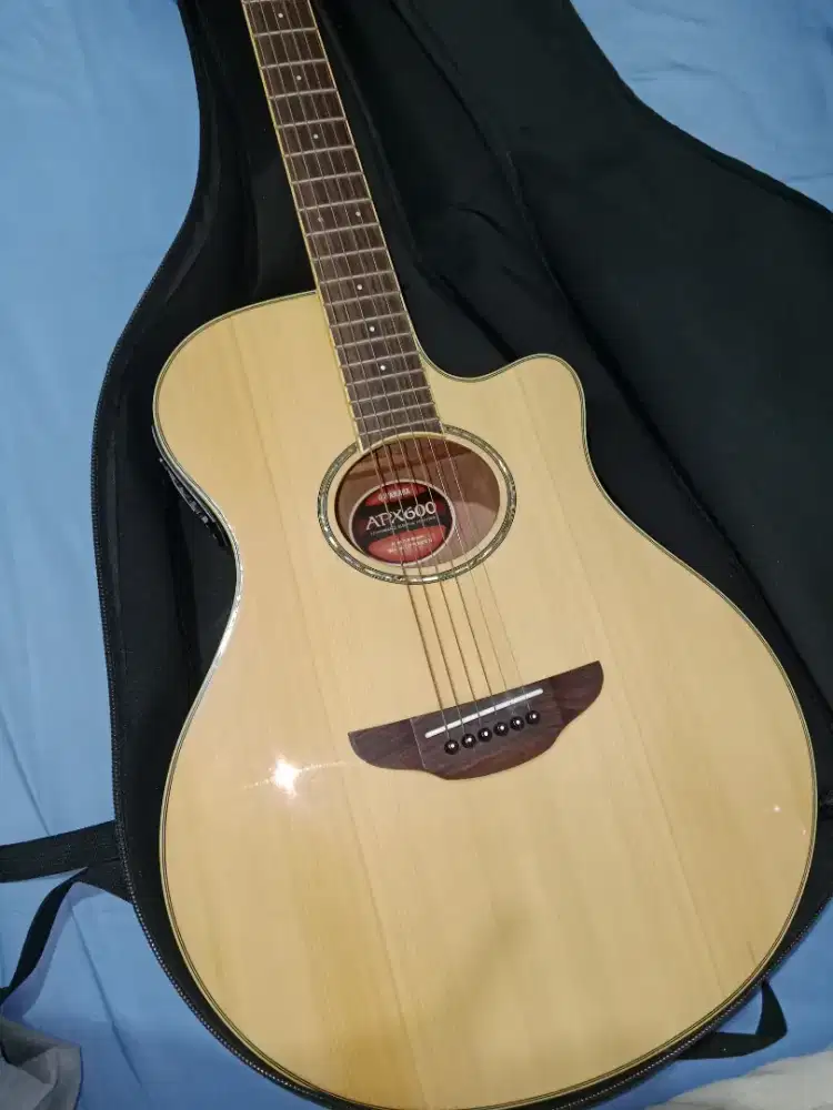 Yamaha APX600 ORIGINAL (SIAP PAKAI)