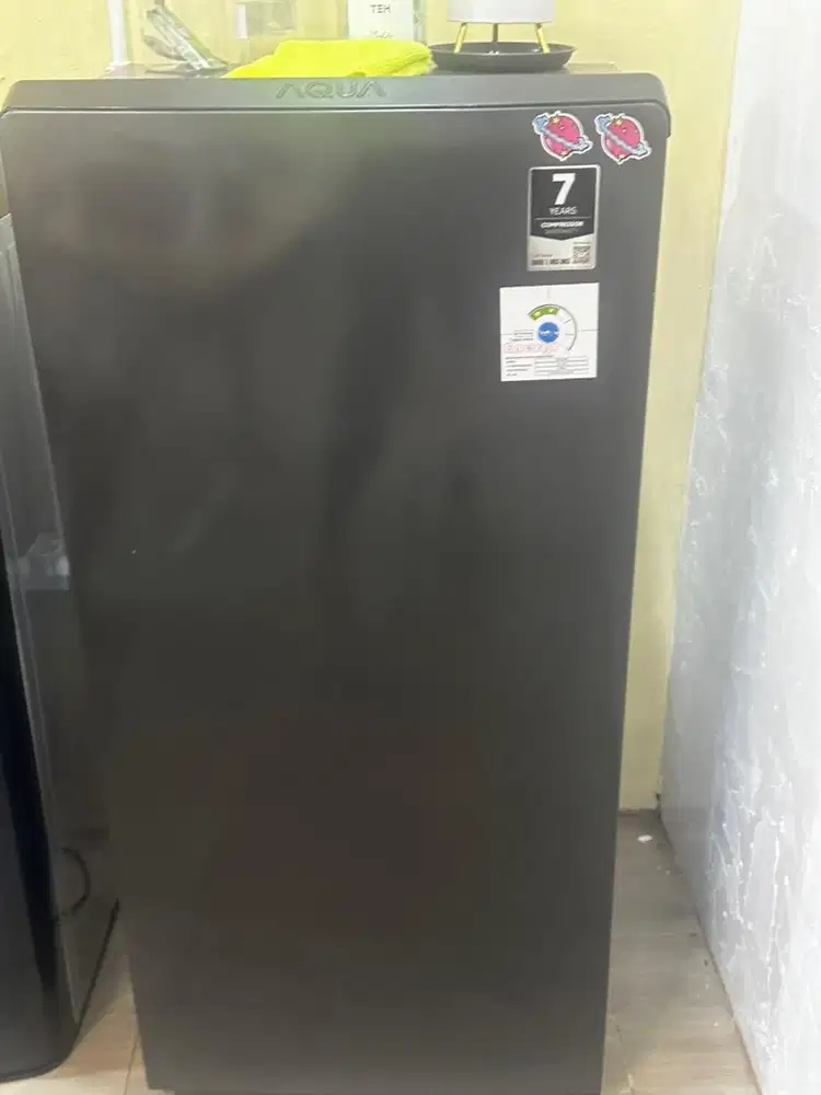 Kulkas Aqua 1 pintu