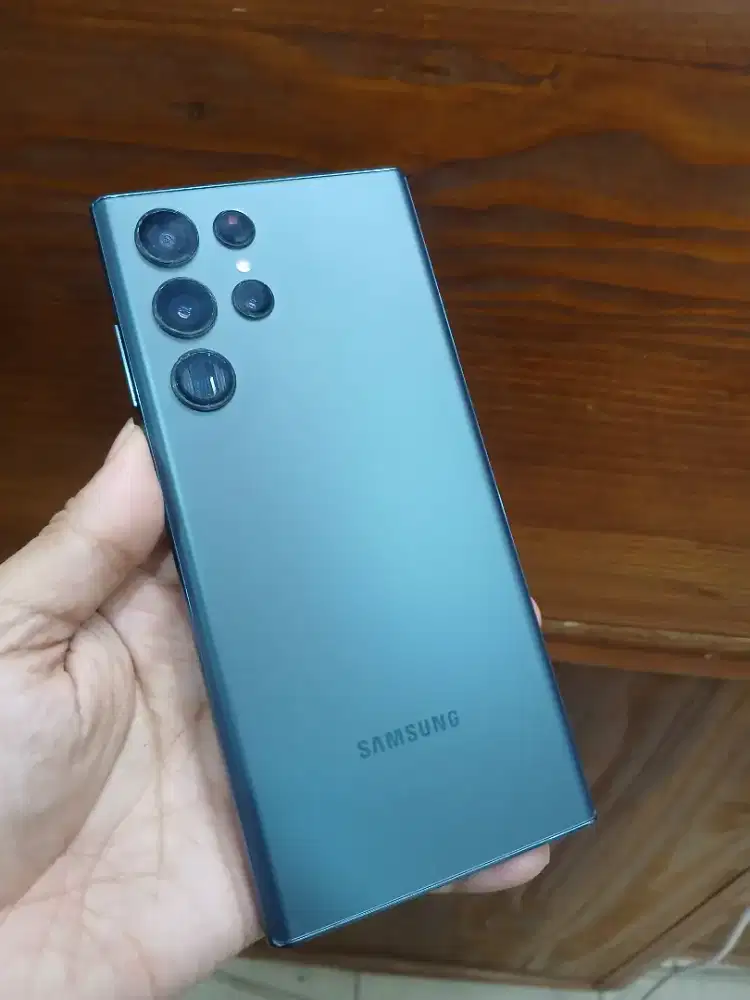 Samsung S22 ultra 12/256Gb SEIN
