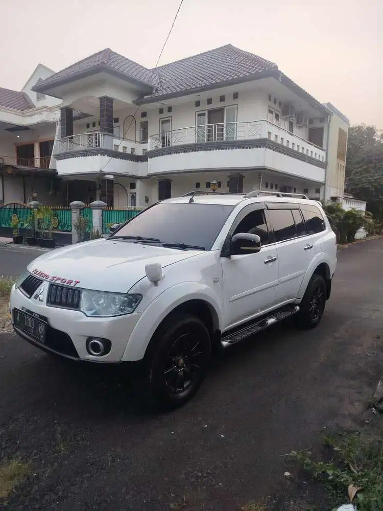 Mitsubishi Pajero Sport Metik 2011 Pajak hidup mobil Sehat jual Santai