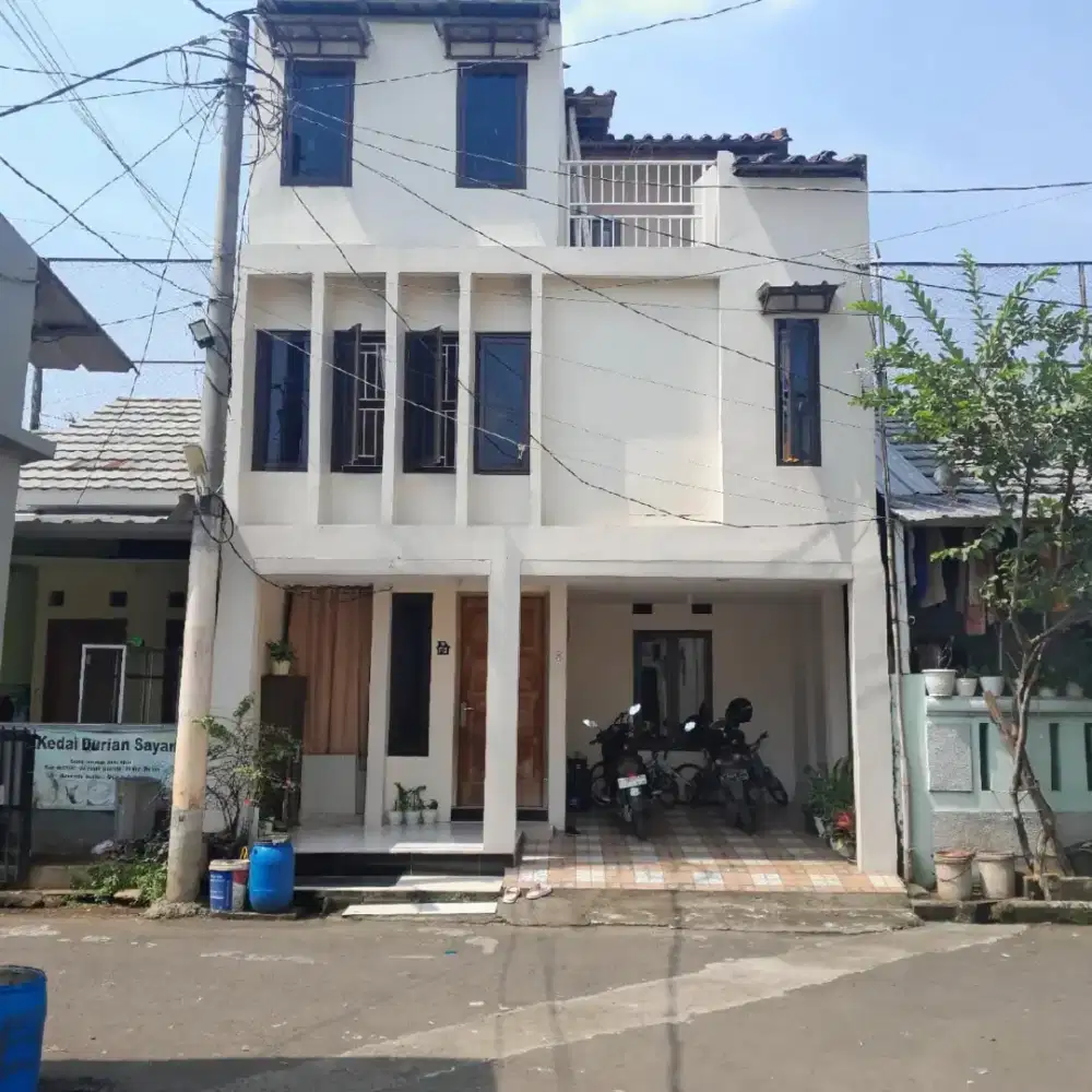 Rumah ditengah Kota Cibinong Ring 1