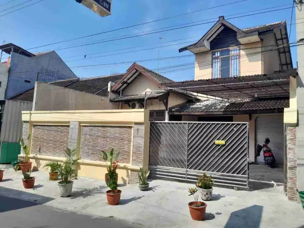 Rumah Bagus Luas Siap Pakai Solo Timur