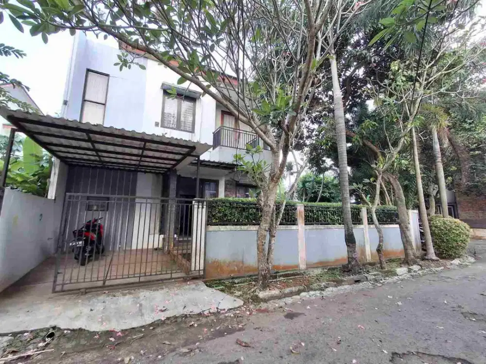 Rumah Dijual Di Kencana Loka BSD (GLB138)