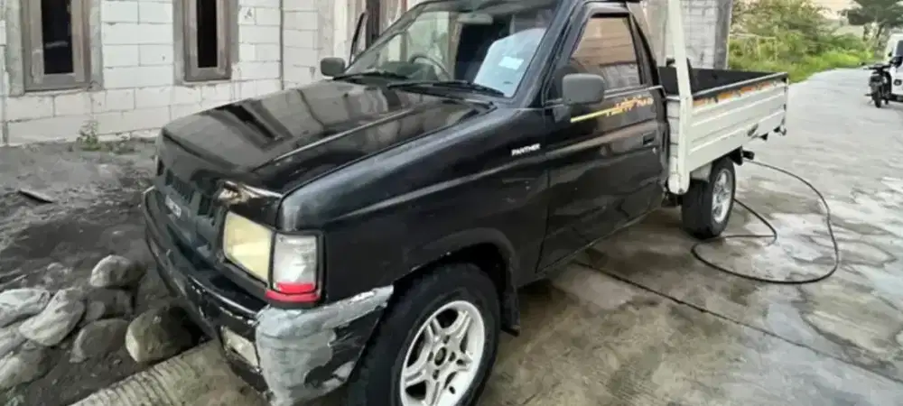 Isuzu panther 2.5 pick up bak cargo 2002
