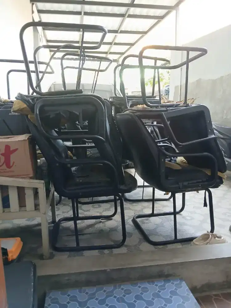 Service sofa dan pembuatan baru