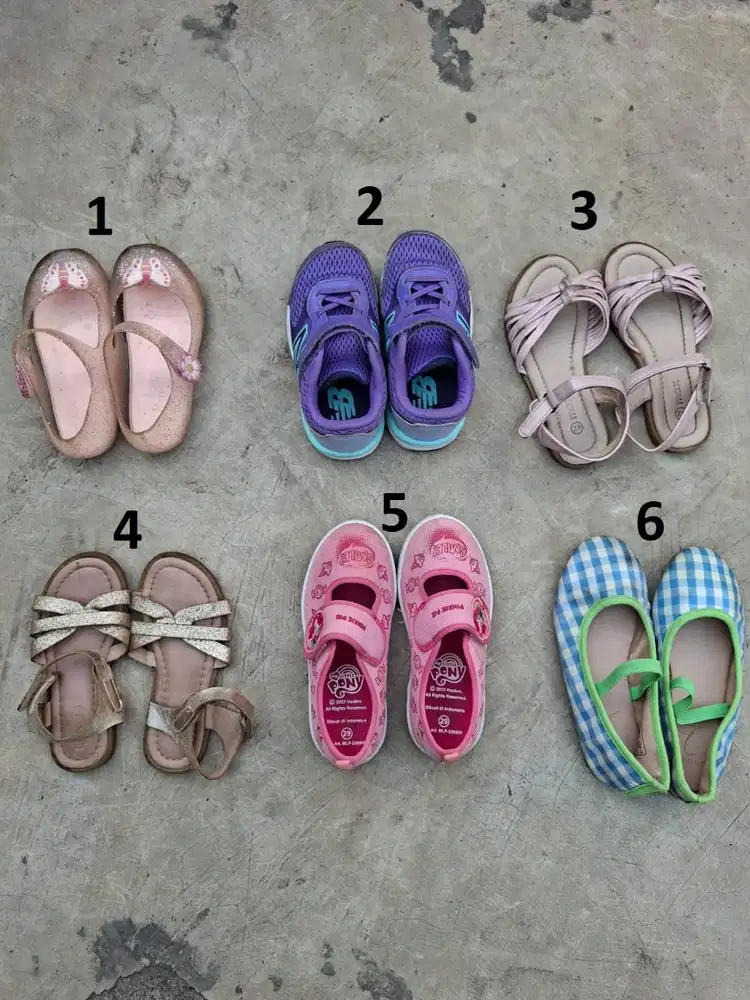 Jual Sepatu dan Sandal Anak Preloved