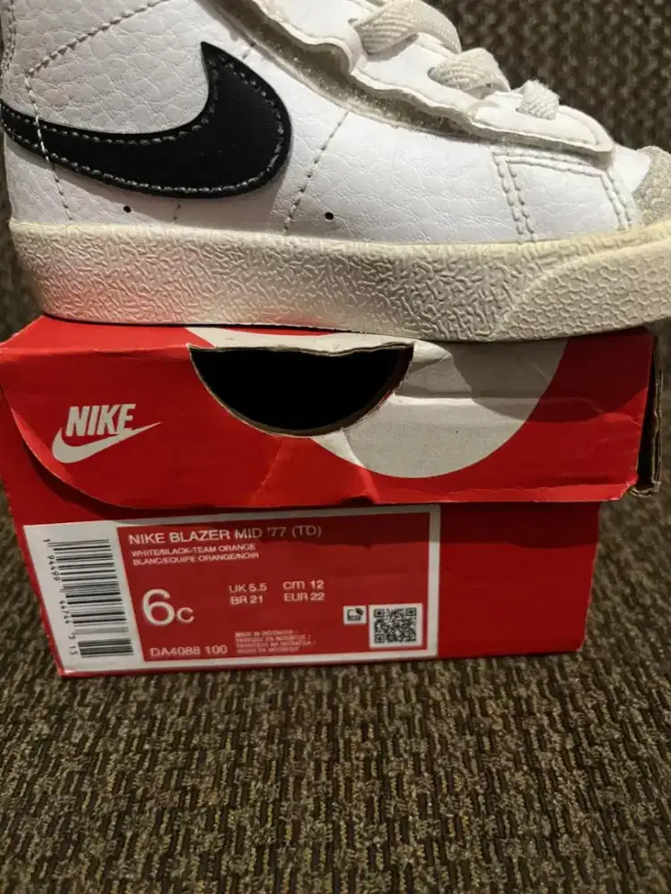 Sepatu nike anak original