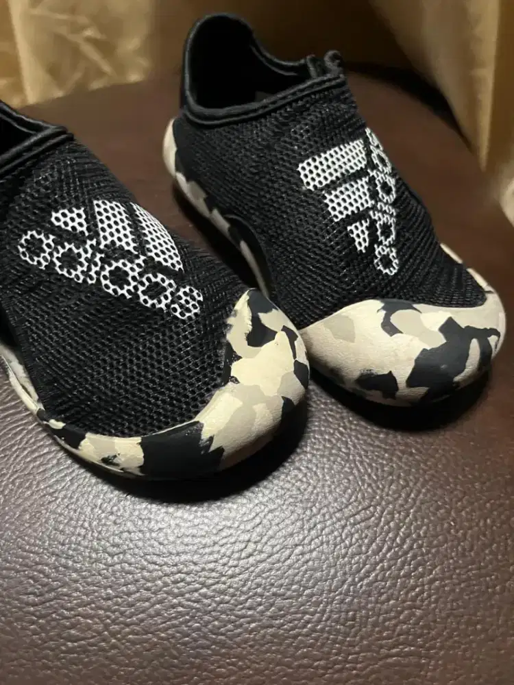 Sepatu sendal adidas anak original