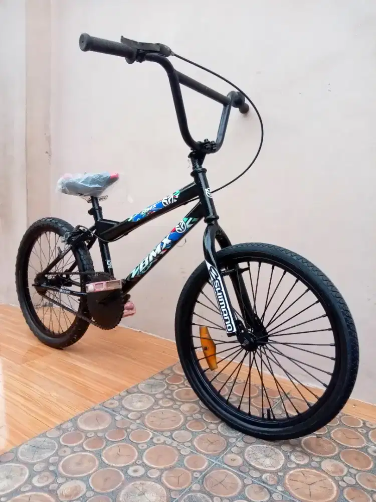 Sepeda BMX Ukuran 20.