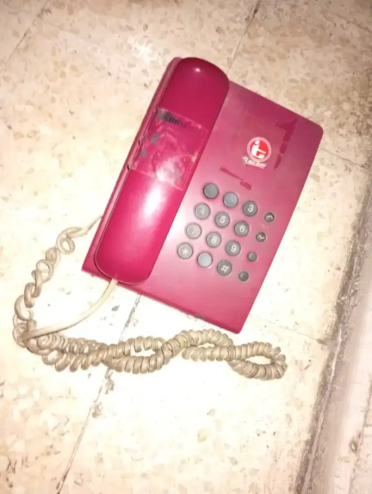 telepon merek panasonic tipe kx-ts  505mxr edition