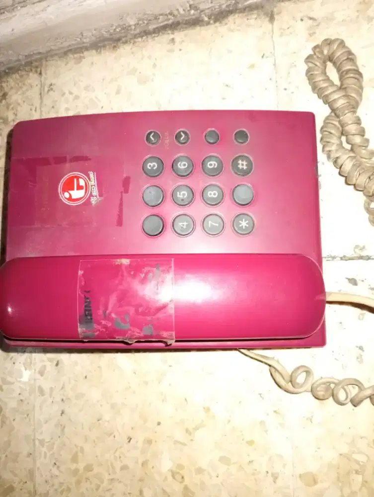 telepon merek panasonic tipe kx-ts  505mxr edition
