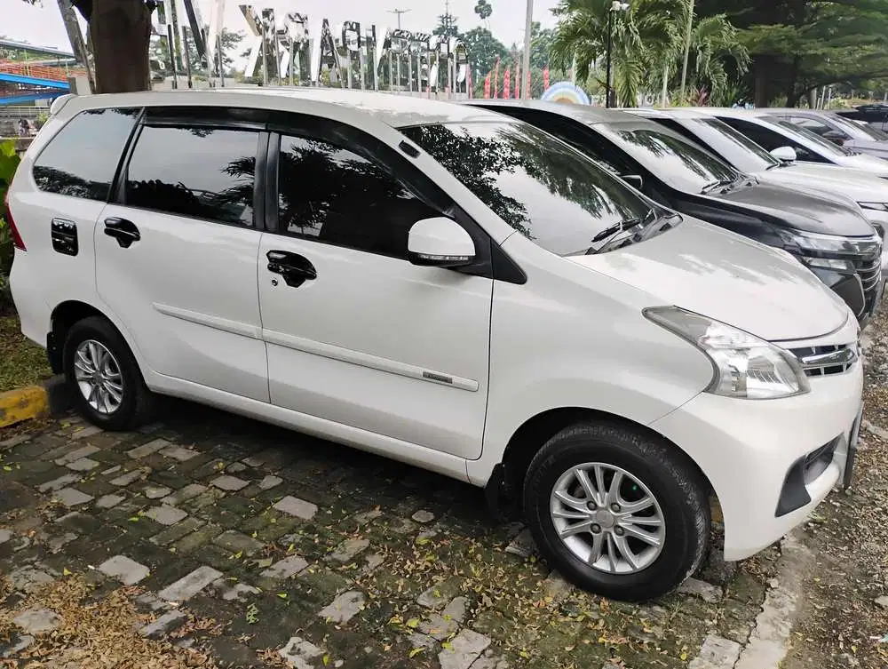 Daihatsu Xenia 2014 Bensin
