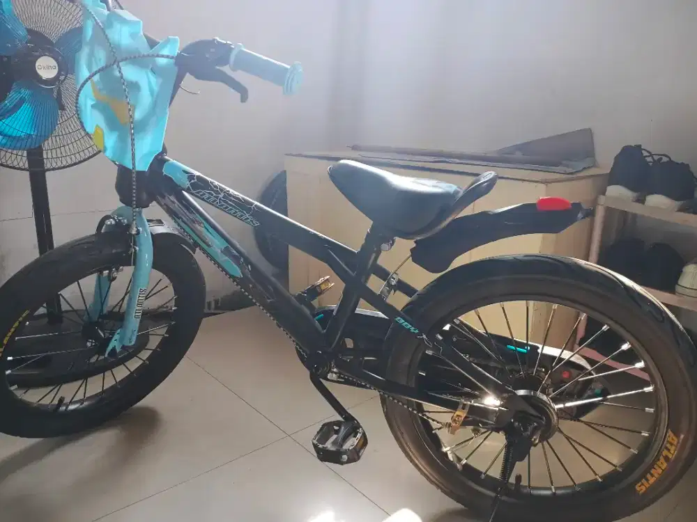 Sepeda uk 18 merk atlantis