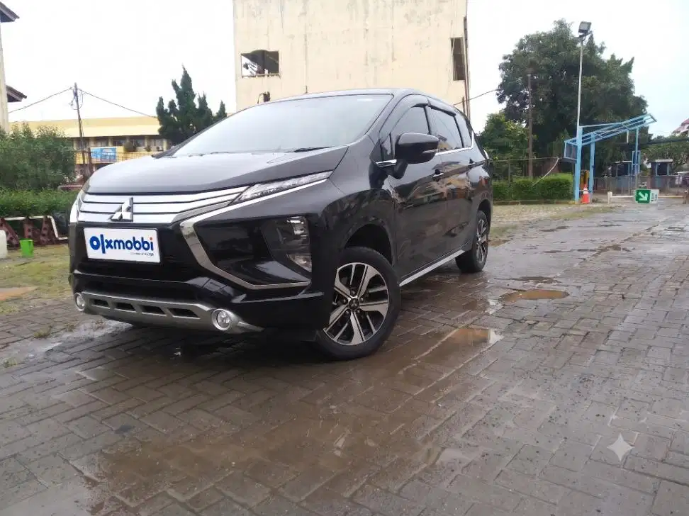 TDP 10 JT Mitsubishi Xpander 1.5 Sport Bensin-AT Hitam 2021